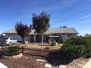 12325 Shooting Star Dr, Victorville, CA 92392-9412