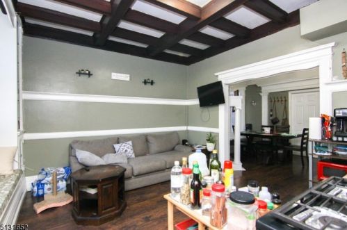 103 3rd Ave, Newark NJ  07104-2708 exterior