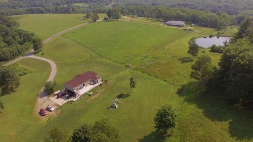 2660 Curll Rd, Clarion, PA 16214-4166