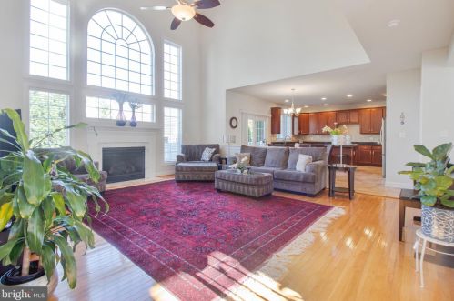 5312 Kernstown Ct, Haymarket VA  20169-4504 exterior