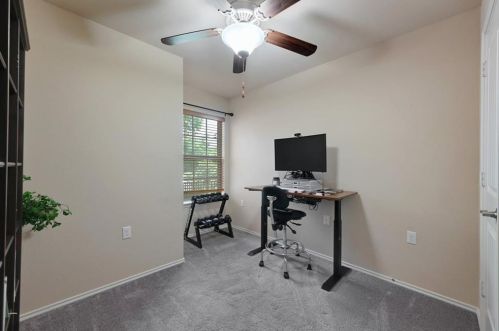 7104 Crestone Rd, Austin TX 78744-1772 exterior