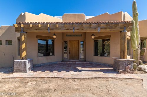 39775 50th St, Cave Creek, AZ 85331-8027