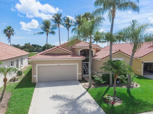 12390 Boneventure Dr, Boynton Beach, FL 33437-2034