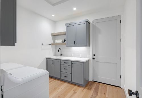 3711 Llyn Glaslyn Pl, Santa Rosa CA  95403-0950 exterior