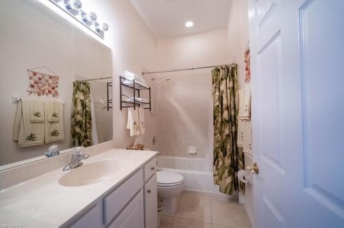 6713 Calumet Dr, Naples FL 34113-1608 exterior