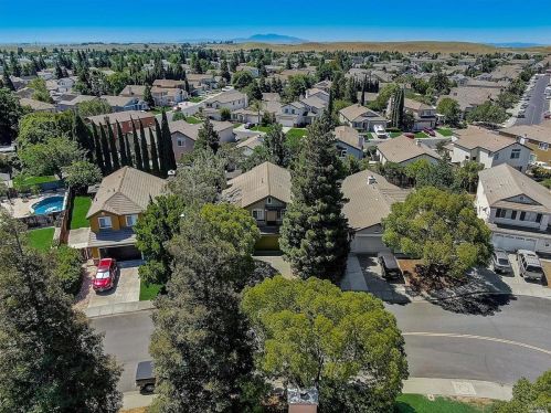 965 Turquoise St, Vacaville CA  95687-7859 exterior