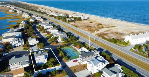 40067 Oceanside Dr, Selbyville, DE 19944-4121