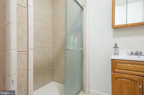 651 State St, Camden NJ  08102-1825 exterior