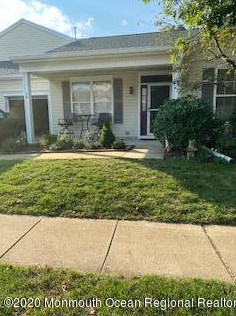 38 Silverside Rd, Lakewood, NJ 08701-7548