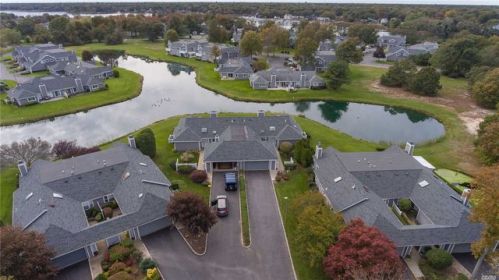 420 Midland Pond Ct, Moriches, NY 11955-1711