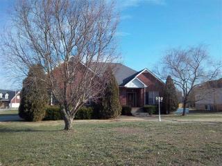 3856 Parade Dr, Clarksville, TN 37040-5547
