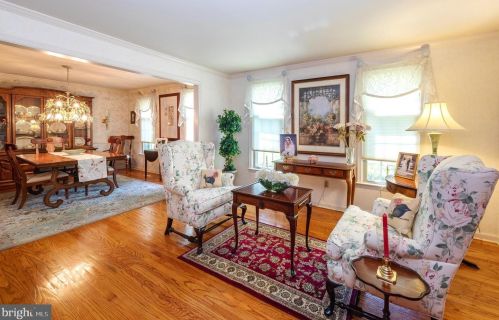 716 Carter Hill Dr, West Deptford NJ  08066-1903 exterior