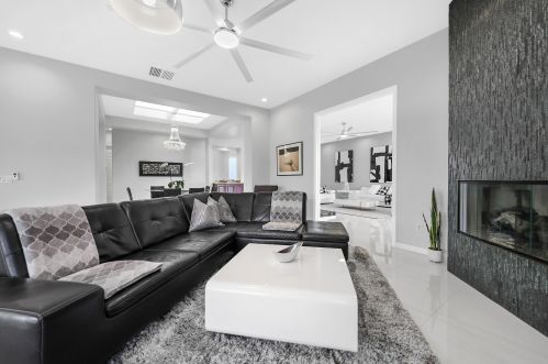 5 Curie Ct, Rancho Mirage CA  92270-2713 exterior