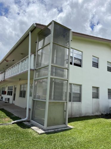 44 Bedford B, West Palm Beach, FL 33417-2278