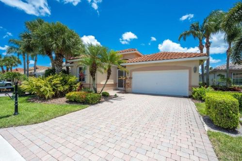 7810 Campania Dr, Boynton Beach, FL 33472-7368