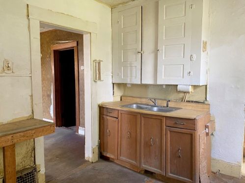 315 Hamilton Ave, Hermitage, PA 16121-2002