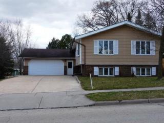 515 Union St, Waupaca, WI 54981-1457