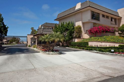 763 Pacific Surf Dr, Solana Beach, CA 92075-2612
