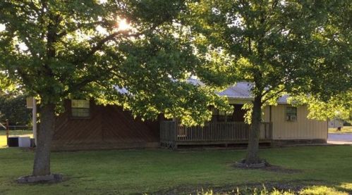 6830 Quaker Rd, Lowell, KS 66739-6130