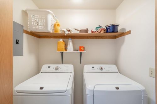 14836 Northwoods Blvd, Truckee CA 96161-7053 exterior