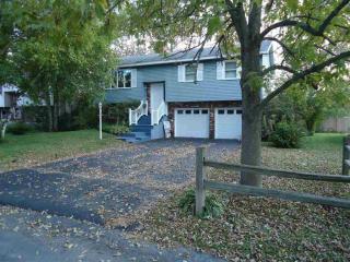 3 Denise Ct, Defreestville, NY 12144-5023