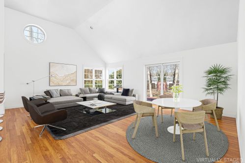 167 Underwood Dr, East Hampton, NY 11937-1457