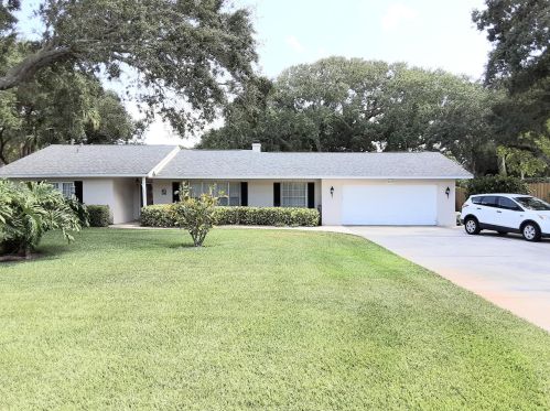 2075 Cavalla Rd, Vero Beach, FL 32963-2860
