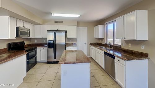 1321 Western Skies Dr, Gilbert, AZ 85296-4352