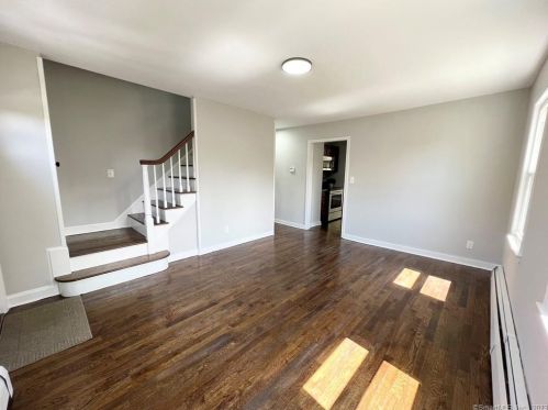 89 Stanwood Dr, New Britain CT  06053-3425 exterior