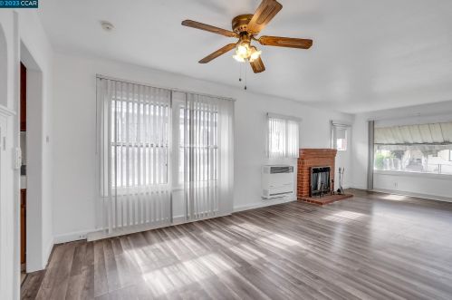 8100 Hillside St, Oakland CA 94603-1921 exterior