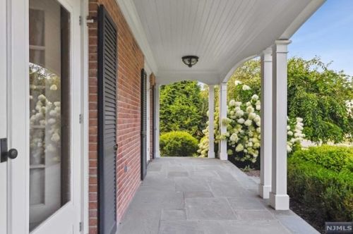 28 Greenview Way, Montclair NJ 07043-2531 exterior