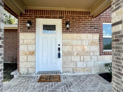 4800 Marshall St, Fort Worth TX  76119-7527 exterior