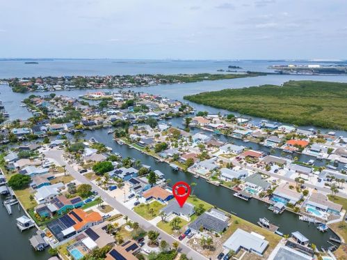 1009 Spindle Palm Way, Ruskin, FL 33572-2011