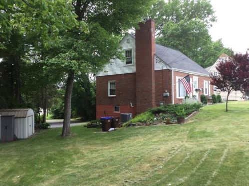 444 Spencer Ave, Hermitage PA  16146-3125 exterior