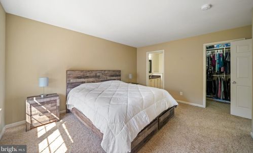 332 Jefferson Ave, Downingtown PA 19335-2701 exterior