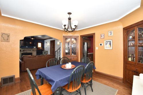 2353 56, Milwaukee WI 53210-2231 exterior