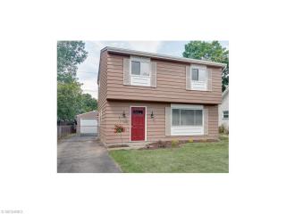 1058 Mohegan Trl, Willoughby, OH 44094-7306