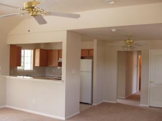 1205 Lovett St, Tomball TX  77375-2415 exterior