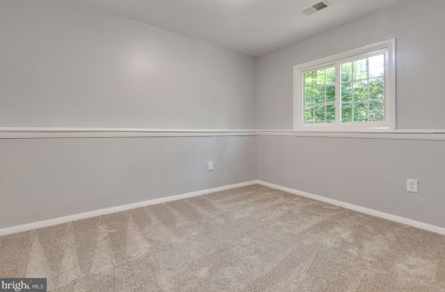 8467 Falling Leaf Rd, Springfield VA  22153-2503 exterior