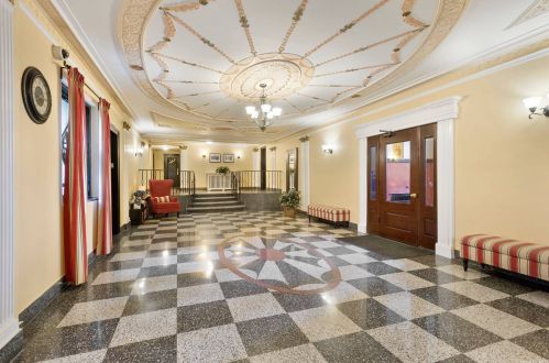 4108 43rd St, Long Island City, NY 11104-2529