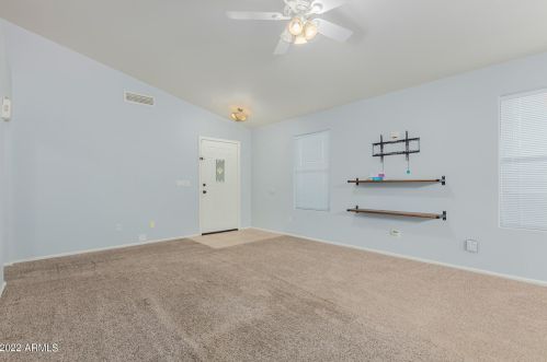 4033 Villa Linda Dr, Glendale, AZ 85310-5188