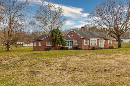 5720 Limestone Valley Rd, Zanesville, OH 43701-7264