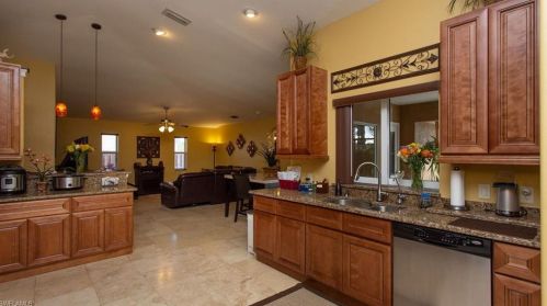 20 Crestwood Cir, Lehigh Acres FL 33936-5900 exterior