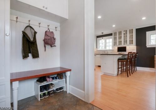 20 Stanford Pl, Montclair NJ  07042-5010 exterior