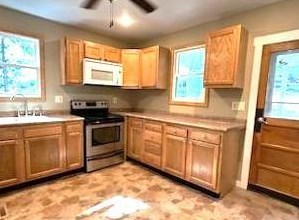 617 Edgewater St, Portage, WI 53901-2316