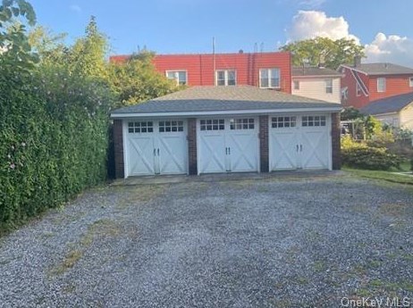 2842 Wellman Ave, Bronx, NY 10461-5425