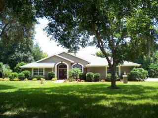 3155 Hilliard Ct, Melbourne, FL 32934-8316