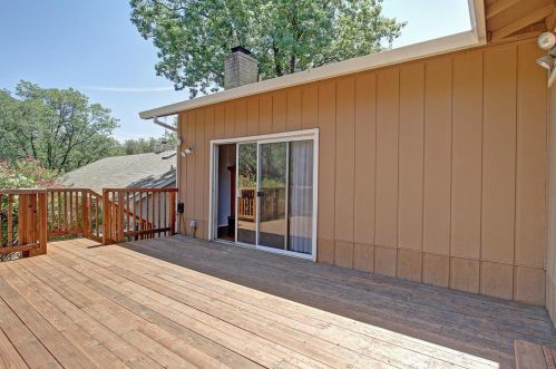 18032 Hummingbird Dr, Lake Wildwood CA  95946-9697 exterior