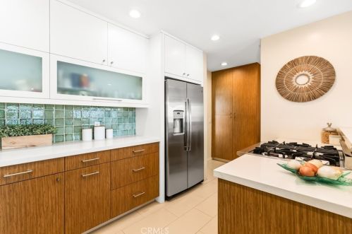 3132 Heather Rd, Long Beach CA  90808-2519 exterior