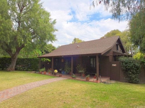 4650 Ruth Ave, Long Beach, CA 90805-6939